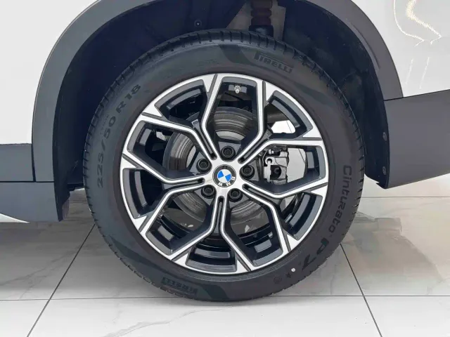 BMW X1 — Фото автомобиля 5