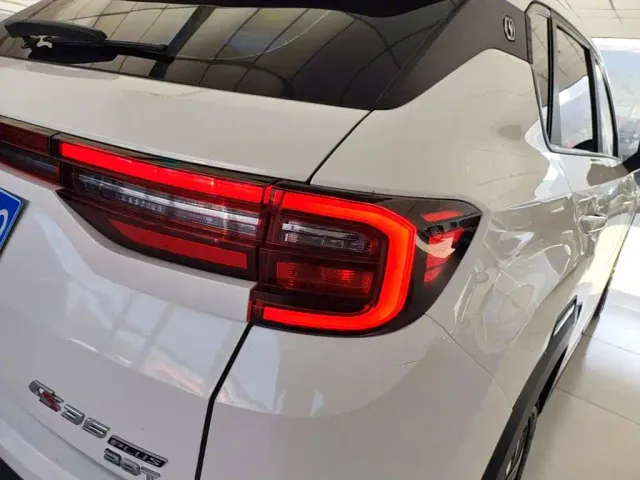 Changan CS35 Plus — Фото автомобиля 7