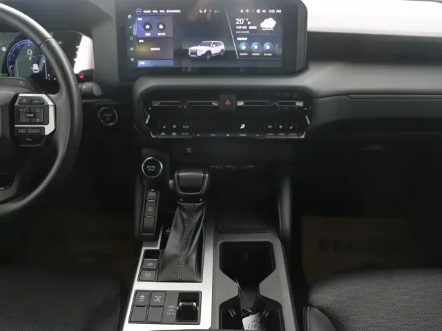 Toyota Prado — Фото автомобиля 9