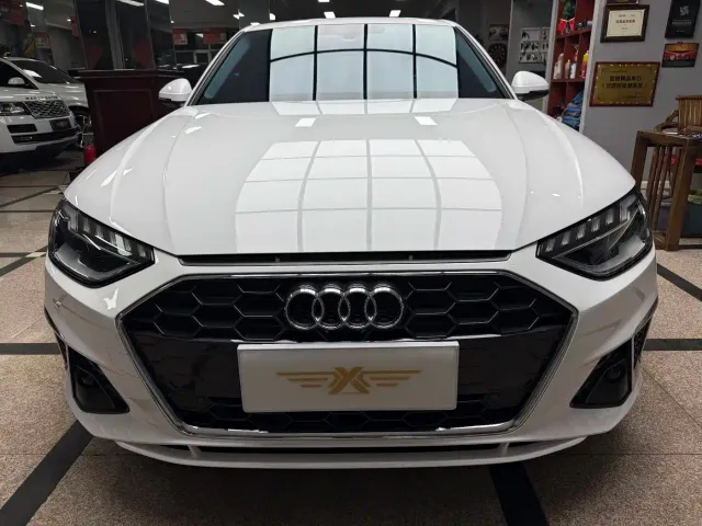 Audi A4L — Фото автомобиля 2