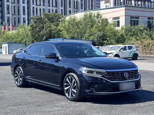 Volkswagen Passat — Фото автомобиля 6