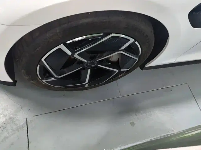 BYD Seal — Фото автомобиля 22