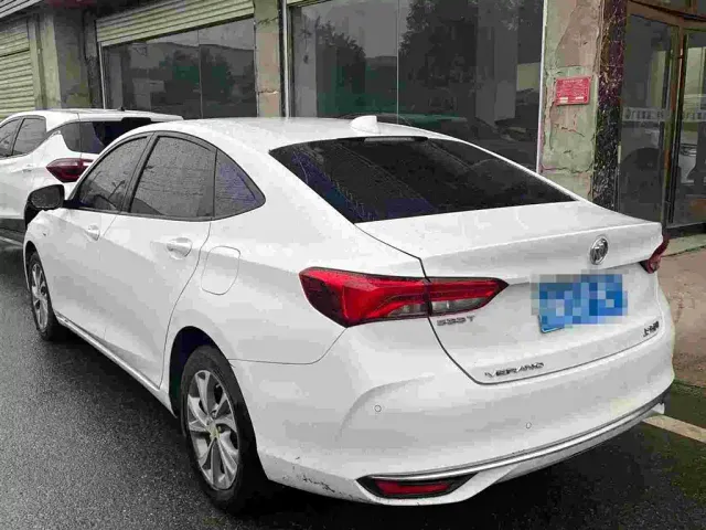 Buick Verano — Фото автомобиля 5