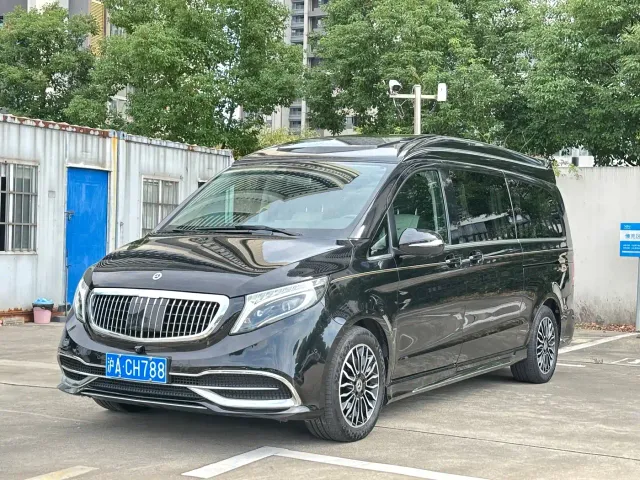 Фотография автомобиля — Mercedes-Benz V-Class