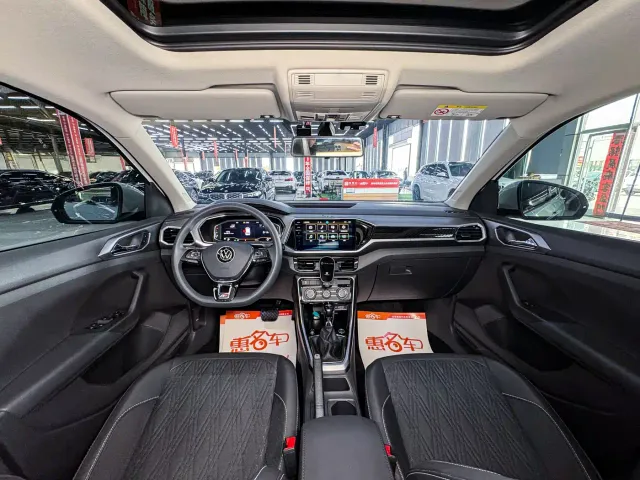 Volkswagen T-Cross — Фото автомобиля 8