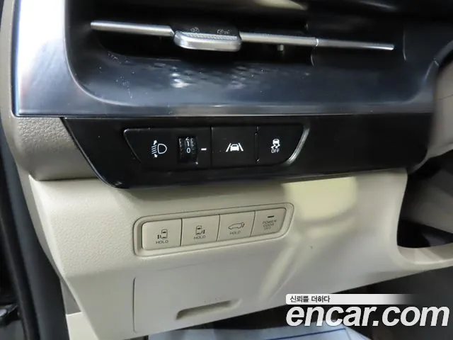 Kia Canival Carnival 4 поколение 7 мест Hi-Limousine — Фото автомобиля 13