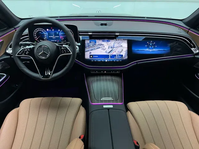 Mercedes-Benz E-Class — Фото автомобиля 12