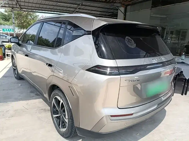GAC Aion Y — Фото автомобиля 4