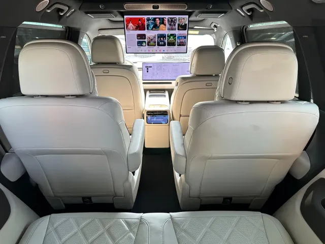 Li Auto L9 — Фото автомобиля 19