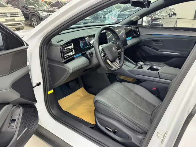 BYD Qin L — Фото автомобиля 4
