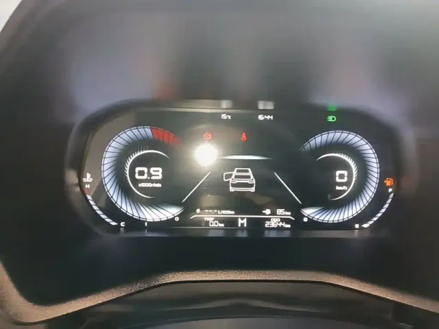 Geely Emgrand — Фото автомобиля 11