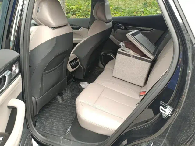 Geely Boyue L — Фото автомобиля 11