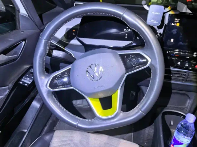 Volkswagen ID.3 — Фото автомобиля 15