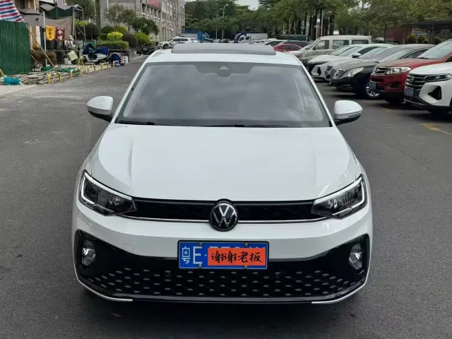 Volkswagen Lavida — Фото автомобиля 2