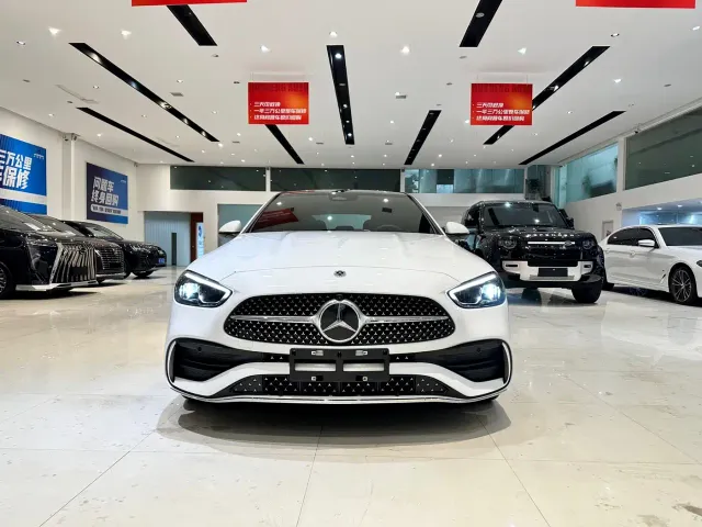 Mercedes-Benz C-Class — Фото автомобиля 2