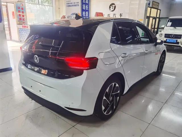 Volkswagen ID.3 — Фото автомобиля 5
