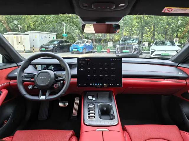 Xiaomi SU7 — Фото автомобиля 6