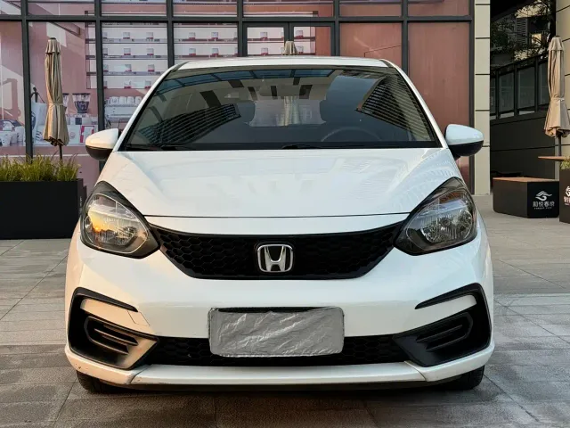 Honda Fit — Фото автомобиля 2