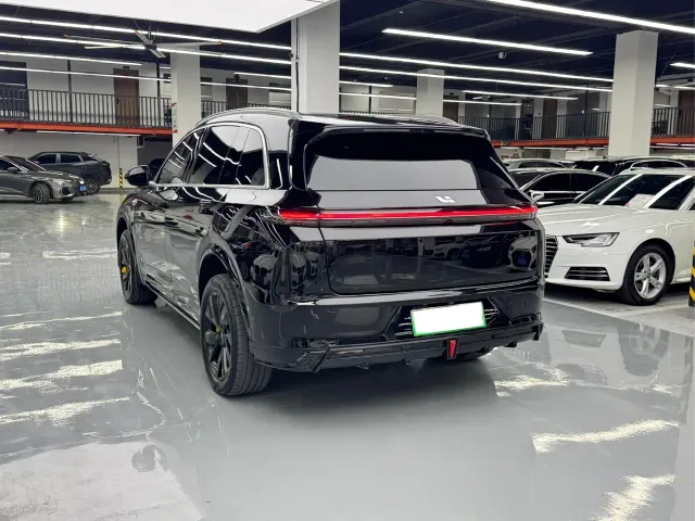 Li Auto L7 — Фото автомобиля 20