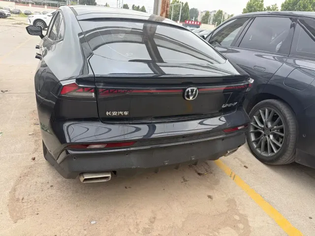 Changan UNI-V — Фото автомобиля 7