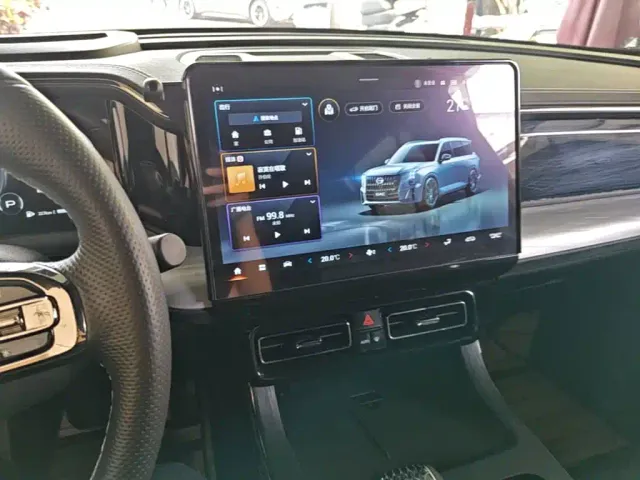 GAC Trumpchi GS8 — Фото автомобиля 12