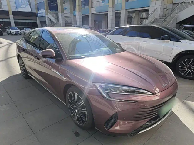 BYD Seal — Фото автомобиля 3