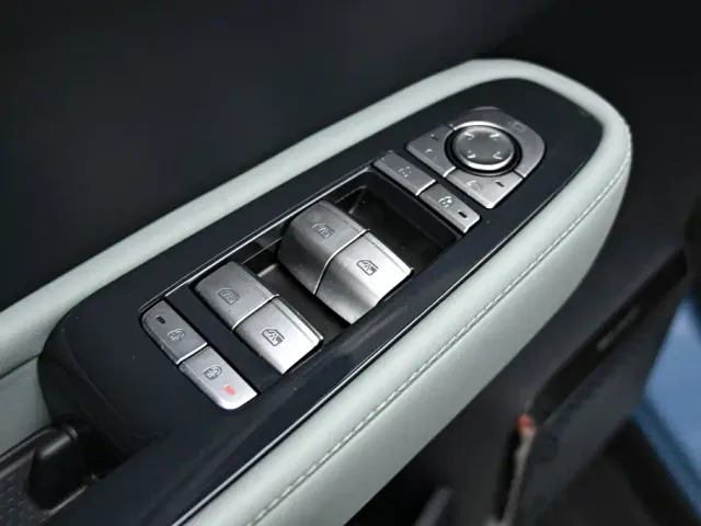 BYD FangChengBao Leopard 5 — Фото автомобиля 23