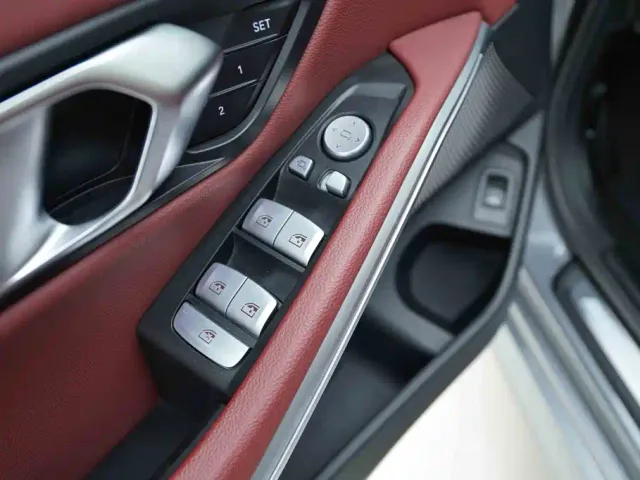 BMW 3 Series — Фото автомобиля 10