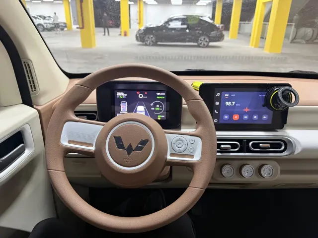 Wuling Hongguang Mini EV — Фото автомобиля 8