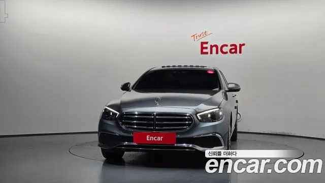 Mercedes-Benz E-Class E-класс W213 E350 4MATIC Exclusive — Фото автомобиля 3