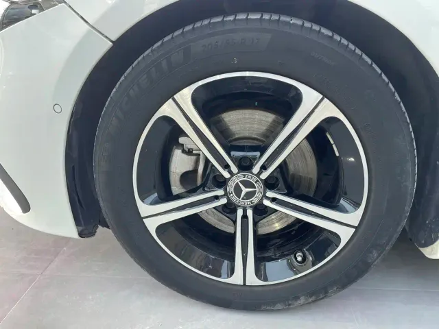 Mercedes-Benz A-Class — Фото автомобиля 23