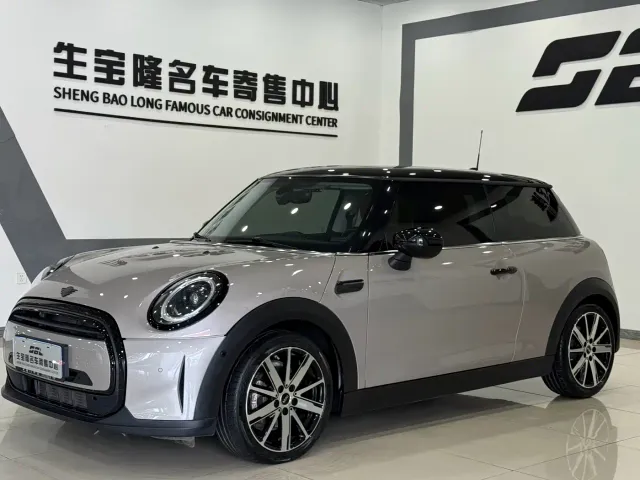Фотография автомобиля — MINI Hatch