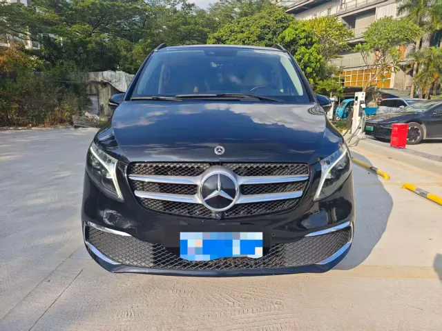 Mercedes-Benz V-Class — Фото автомобиля 2