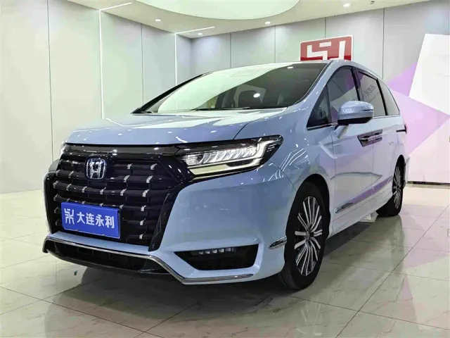 Фотография автомобиля — Honda Elysion