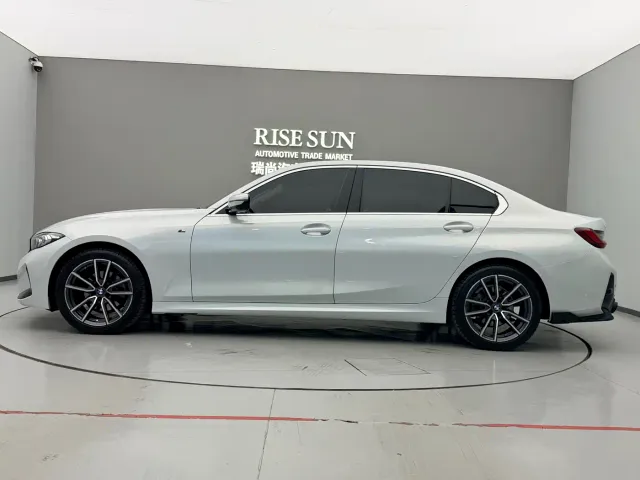 BMW 3 Series — Фото автомобиля 4