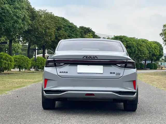 Dongfeng Yixuan MAX — Фото автомобиля 15