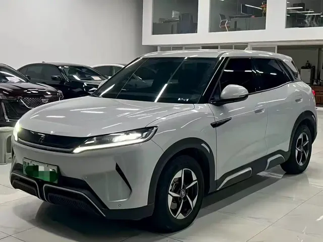 Фотография автомобиля — BYD Yuan UP