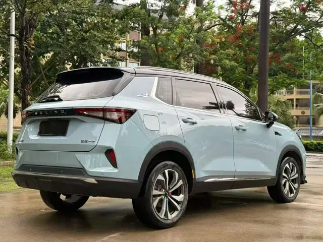Wuling Asta — Фото автомобиля 23