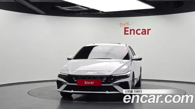 Hyundai Avante CN7 — Фото автомобиля 3
