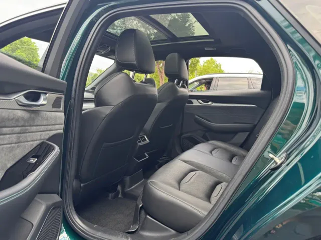 Geely Xingrui — Фото автомобиля 11