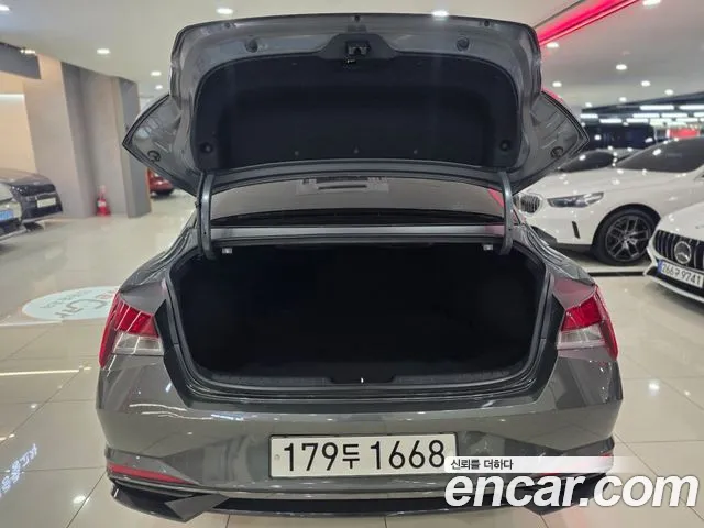 Hyundai AVANTE Avante (CN7) — Фото автомобиля 6