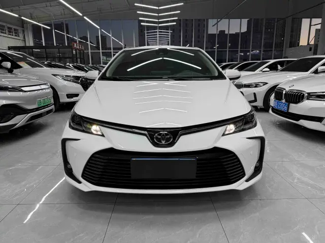 Toyota Corolla — Фото автомобиля 2