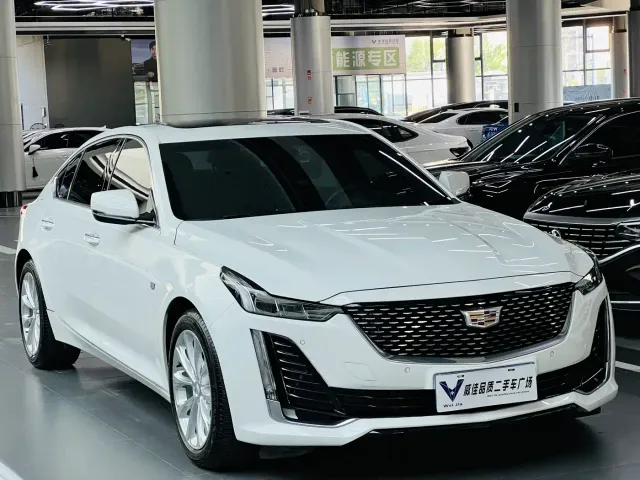 Cadillac CT5 — Фото автомобиля 3