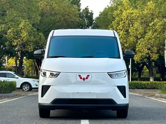 Wuling Yangguang — Фото автомобиля 2
