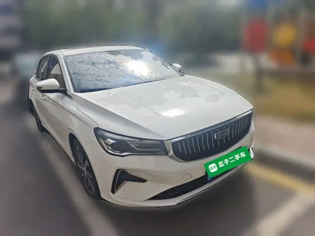 Geely Emgrand — Фото автомобиля 3