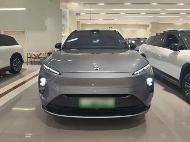 Nio ES8 — Фото автомобиля 2
