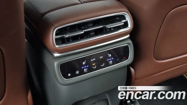Genesis GV80 — Фото автомобиля 19