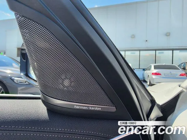 BMW 5 Series G30 — Фото автомобиля 13