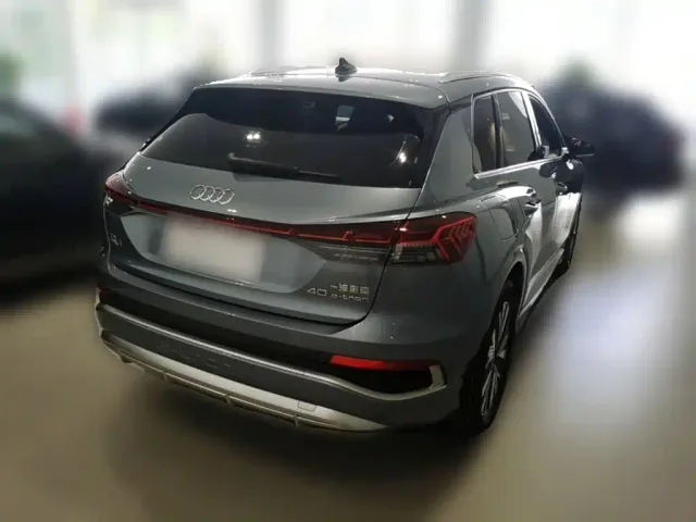 Audi Q4 e-tron — Фото автомобиля 9