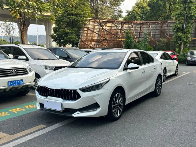 Фотография автомобиля — Kia K3